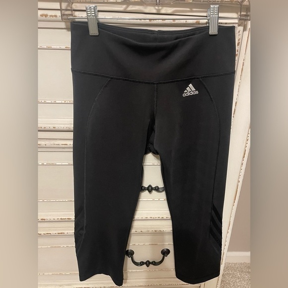 ADIDAS Capri Leggings - Picture 1 of 4